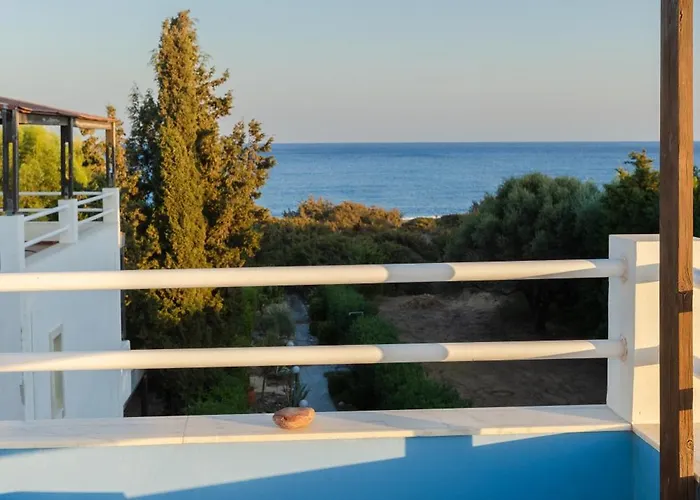 Beachfront Socrates * Gennadi