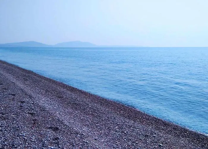 Beachfront Socrates Jenádi